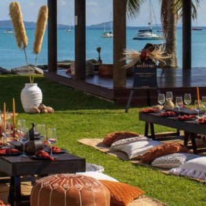 Airlie Beach Hens Picnic Package Grassy Set Up 2