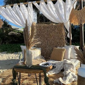 Airlie Beach Picnic Decor